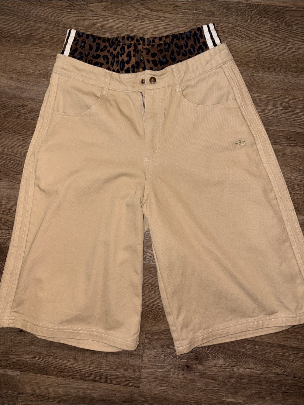 Adidas leopard 🐆 Beige Women's 90’s style Shorts
